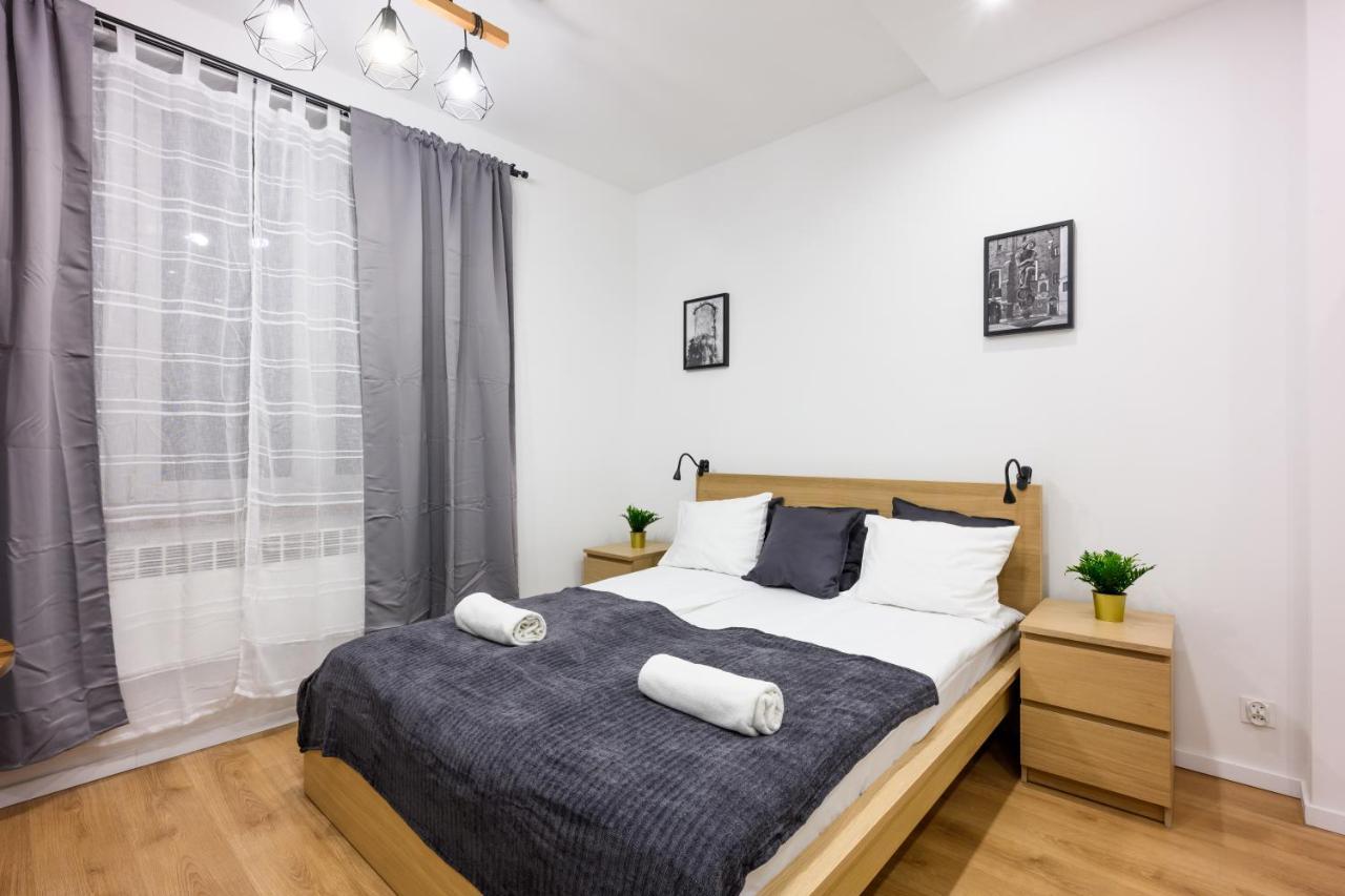 Cracow Rent Apartments - Spacious Apartments For 2-7 People In Quiet Area - Kolberga Street Nr 3 - 10 Min To Main Square By Foot Krakau Exterior foto
