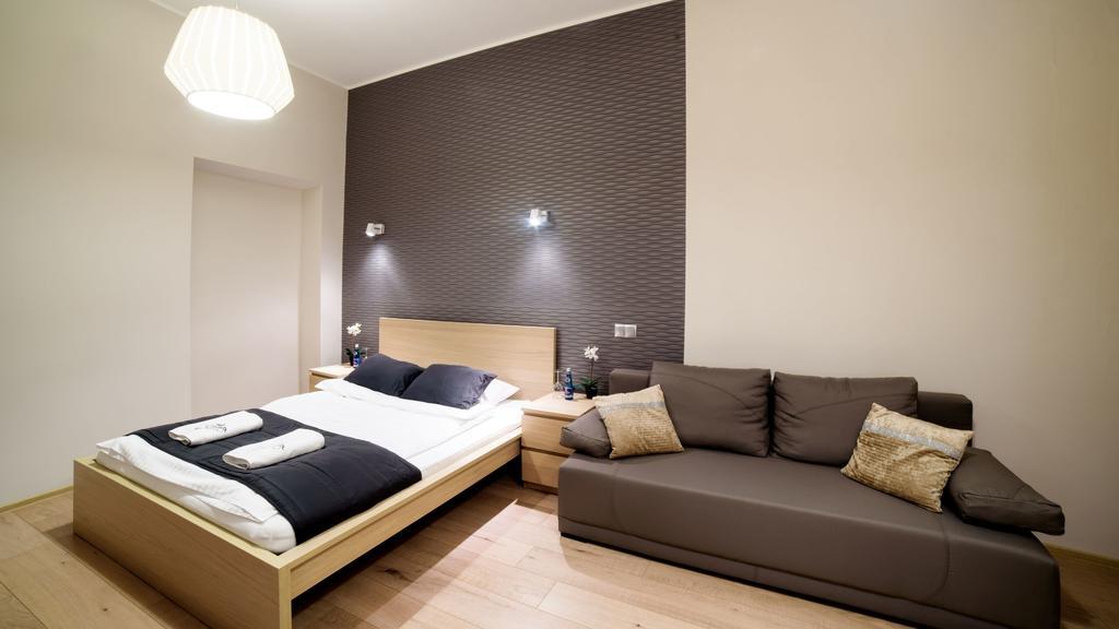 Cracow Rent Apartments - Spacious Apartments For 2-7 People In Quiet Area - Kolberga Street Nr 3 - 10 Min To Main Square By Foot Krakau Exterior foto