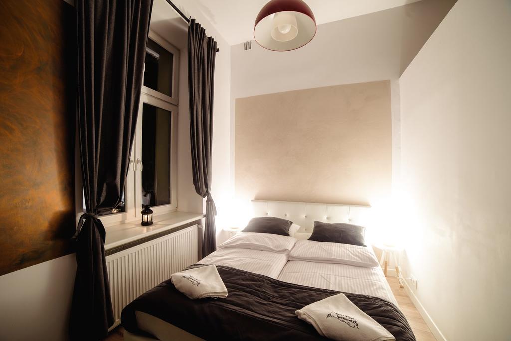 Cracow Rent Apartments - Spacious Apartments For 2-7 People In Quiet Area - Kolberga Street Nr 3 - 10 Min To Main Square By Foot Krakau Exterior foto