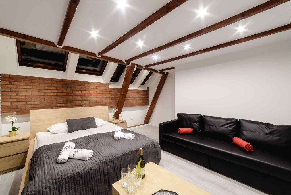 Cracow Rent Apartments - Spacious Apartments For 2-7 People In Quiet Area - Kolberga Street Nr 3 - 10 Min To Main Square By Foot Krakau Exterior foto