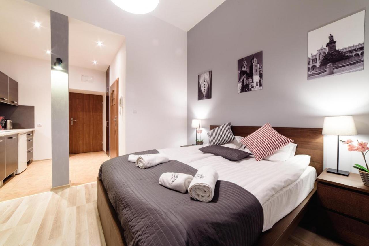 Cracow Rent Apartments - Spacious Apartments For 2-7 People In Quiet Area - Kolberga Street Nr 3 - 10 Min To Main Square By Foot Krakau Exterior foto